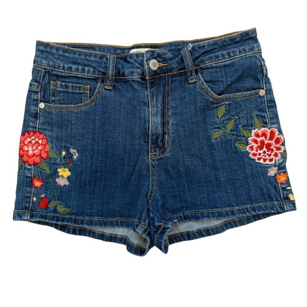 Judy Blue Floral Embroidered Denim Shorts Size M
